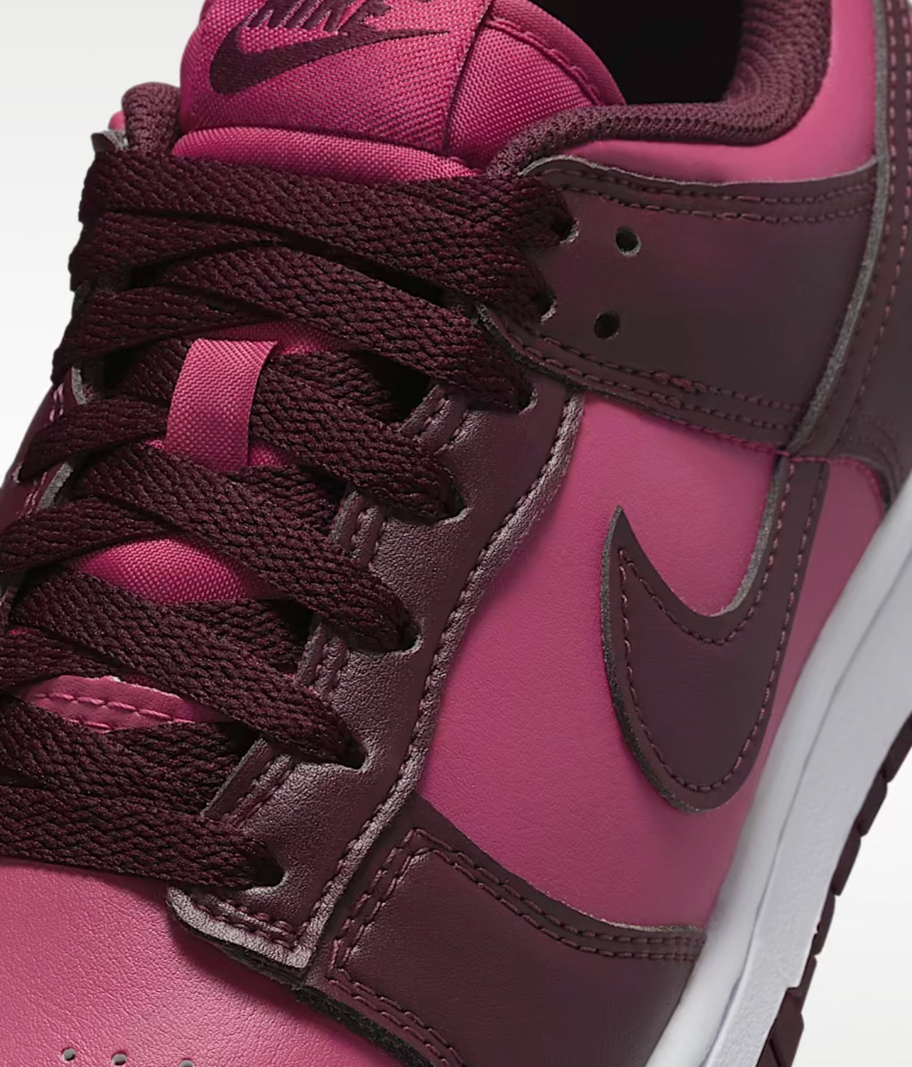 Nike Dunk Low – Cherry / Dark Beetroot